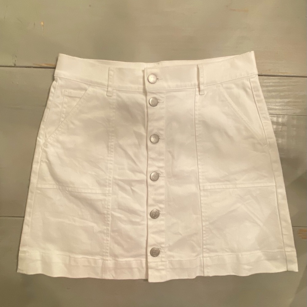 White denim skirt